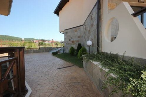 Imperial Heights Villas - Photo4