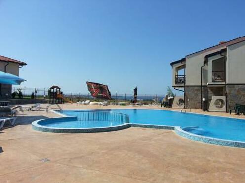 Menada Imperial Heights Villas - Photo5
