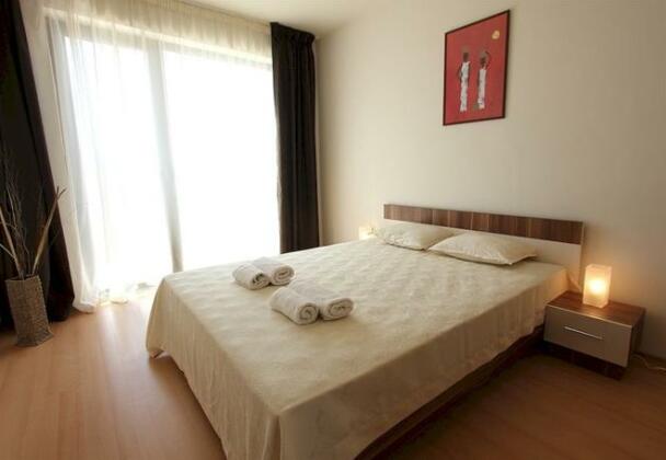 New Line Village Apartments - Photo4