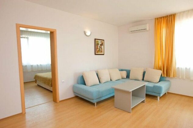 Nushev Hotel - Photo3