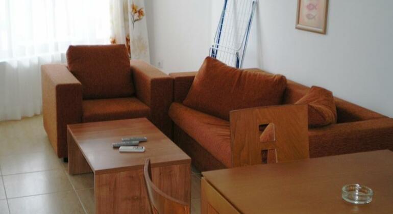 Apartcomplex Top - Photo3