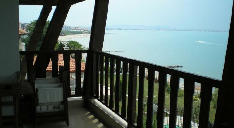 Apartcomplex Top - Photo5