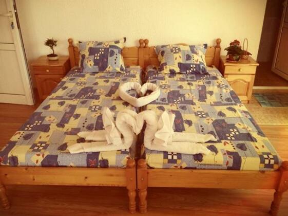 Guest House Menchevi - Photo3