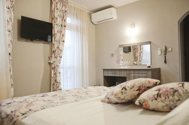 Hotel London Svilengrad - Photo4