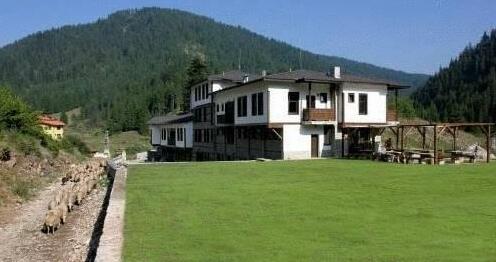 Family Hotel Arkan Han - Photo2