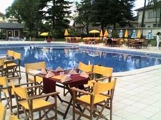 Chateau Montagne Hotel Troyan - Photo2