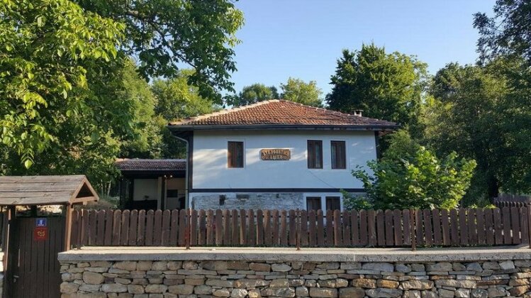 Vitanova Guest House