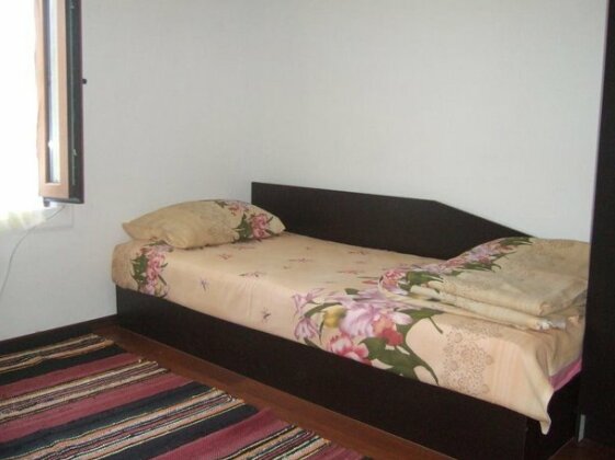 Vitanova Guest House - Photo2