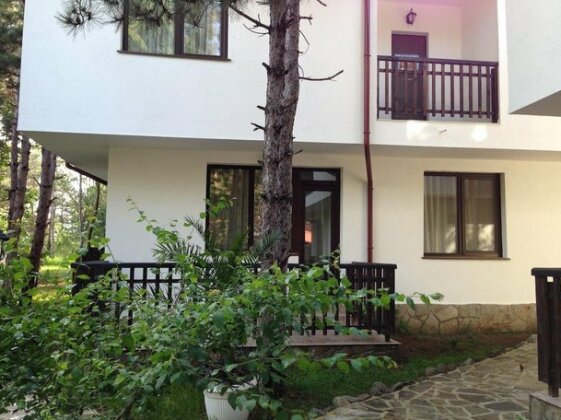 Borov Rai Houses - Photo2