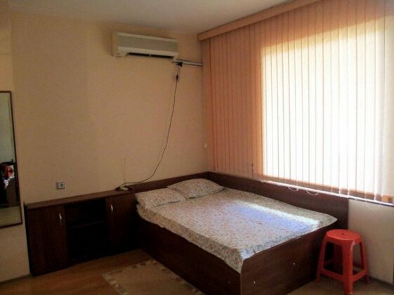 Cozy studio apartment in central part of Varna - Photo2