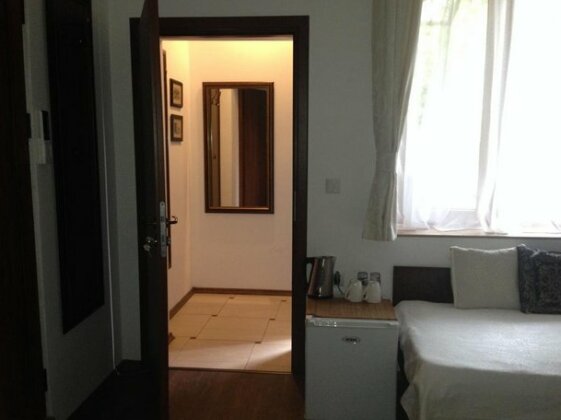 Guest Rooms Boutique Varna - Photo4
