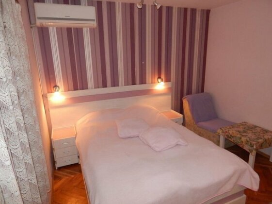 Ivet Guest rooms - Photo2