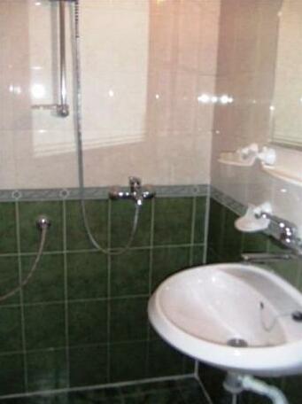 Wild Cherry Apartments - Photo5