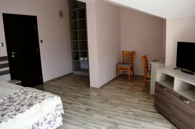 Guest House Neliya - Photo2