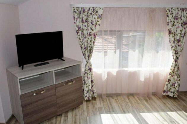 Guest House Neliya - Photo3