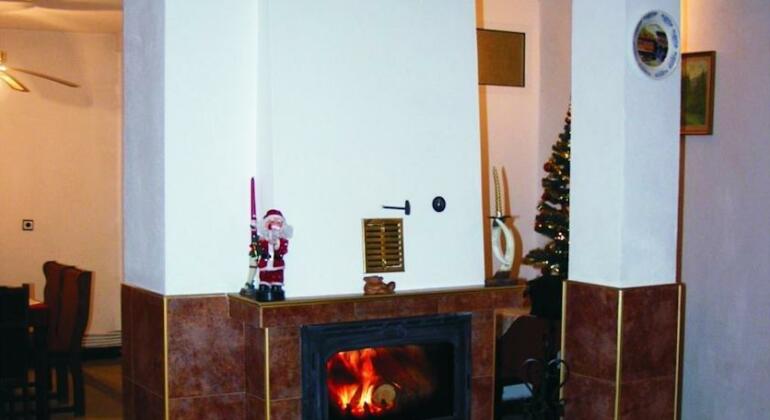 Vesinel Guest House - Photo2