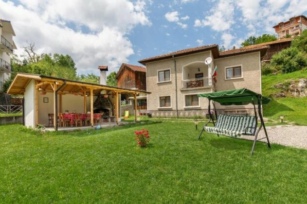 Guest House Samodiva - Photo2