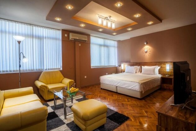 Panorama Top Floor Rooms in Hotel Tundzha