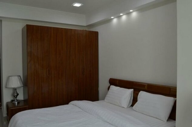 Green Oasis Apartments - Photo3