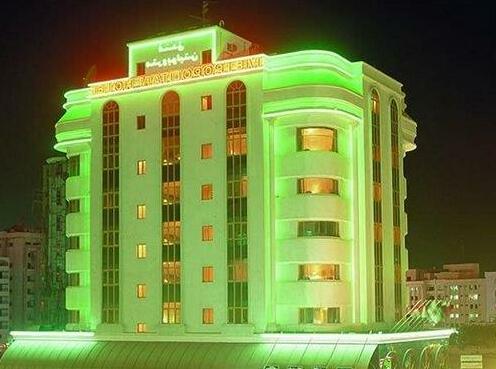 Metropolitan Hotel Manama - Photo2