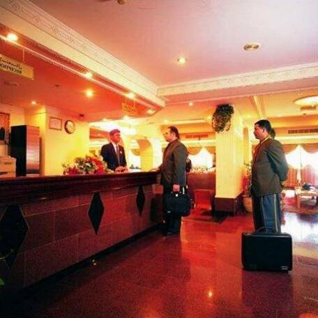 Metropolitan Hotel Manama - Photo3