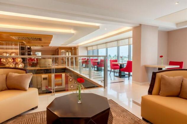 Ramada Hotel and Suites Amwaj Islands - Photo5