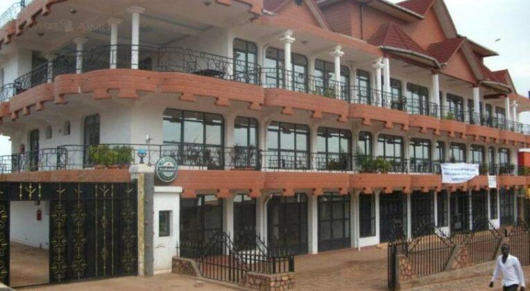 Helena Hotel Gitega