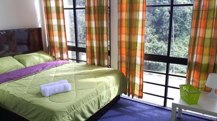 EZ Lodgings - Photo5