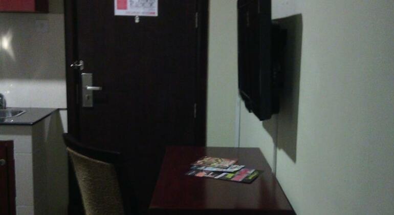Ginasuite Kompleks27 Hotel - Photo4