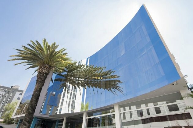 Camino Plaza - Photo2