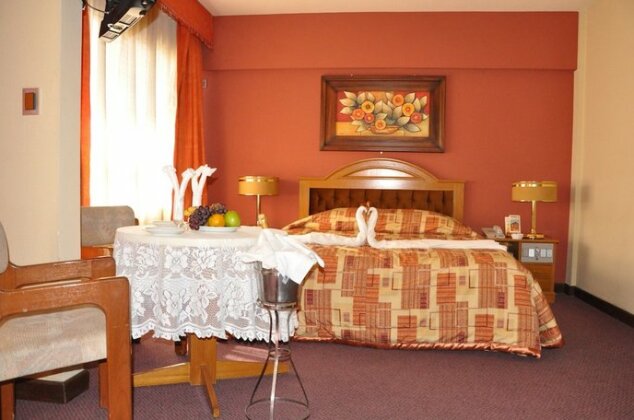 Cesar's Plaza Hotel - Photo5