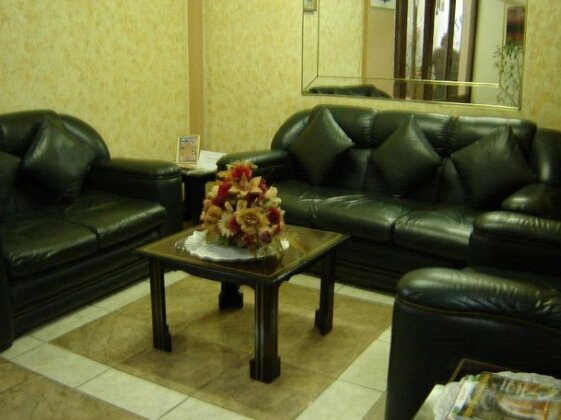 Hostal Versalles - Photo3