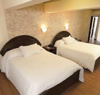 Hotel La Colonia - Photo5