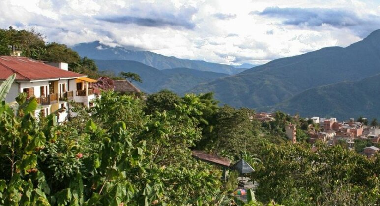 Hotel Esmeralda Coroico - Photo4