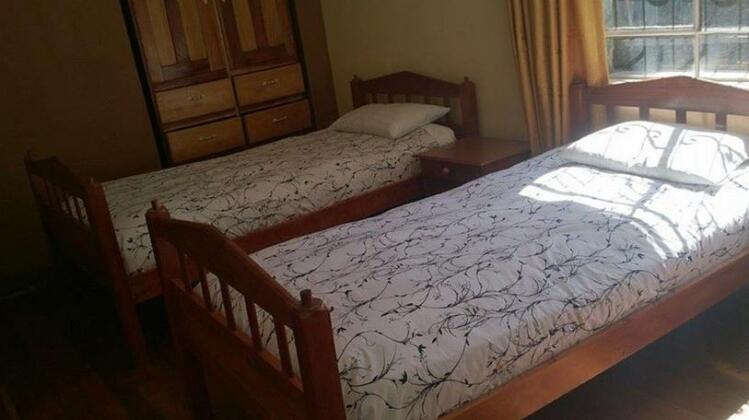 Garry's Hostel - Photo4