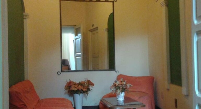 Hostal Isidoros - Photo2