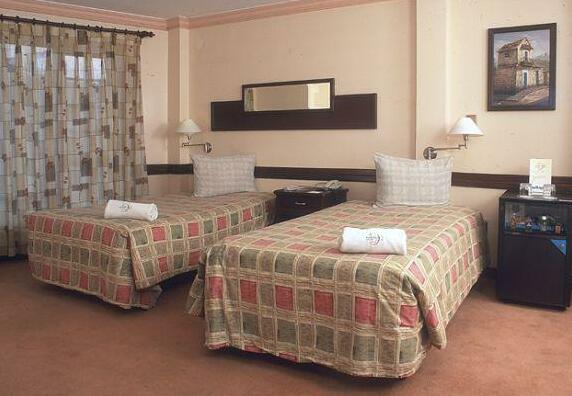 Hotel LP Columbus - Photo3