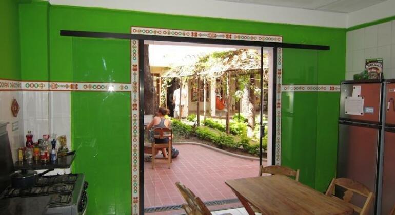 Loro Loco Hostel - Photo4