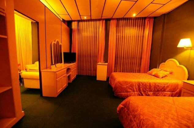 Glorieta Hotel - Photo3