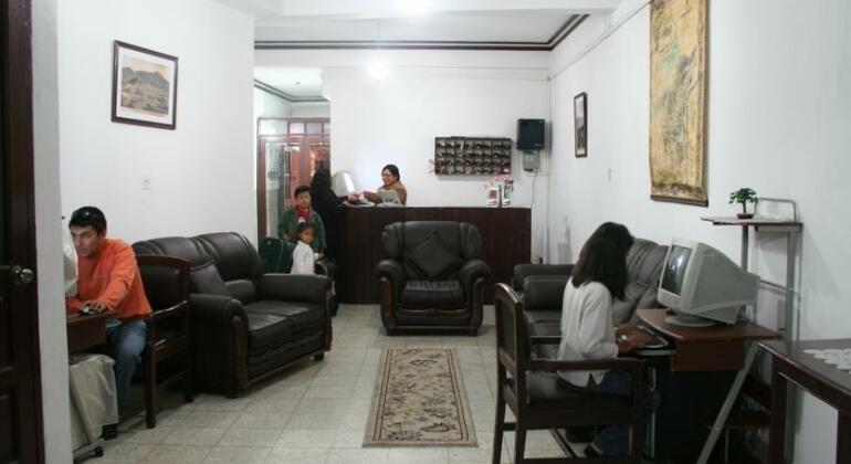 Hostal Bicentenario Sucre - Photo2