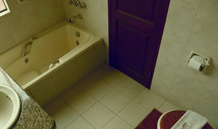 Suite's Apart Hotel - Photo3