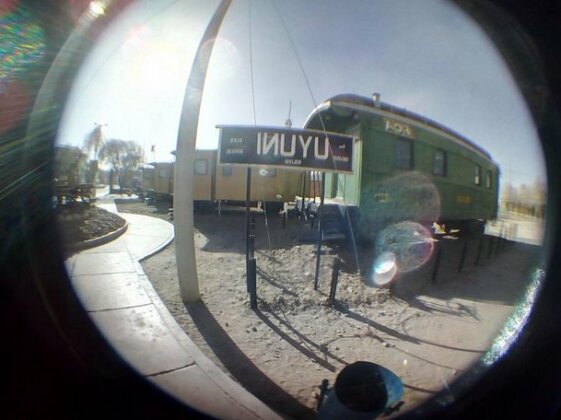 Onkel Inn Wagon Sleepbox Uyuni - Photo2