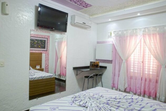 Motel Tropical Inn - Photo3