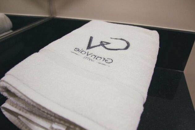 Summit GranVale Hotel - Photo4