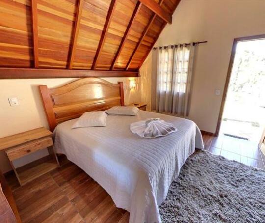 Chales Elliotti - Photo3