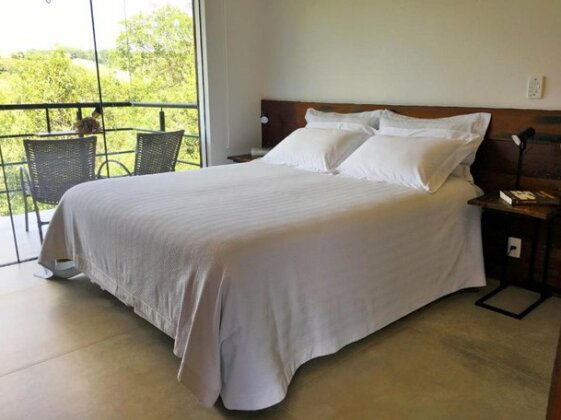 Latitude Lodge - Photo5