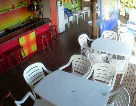 Barra Beach Club - Oceanfront Hostel - Photo5