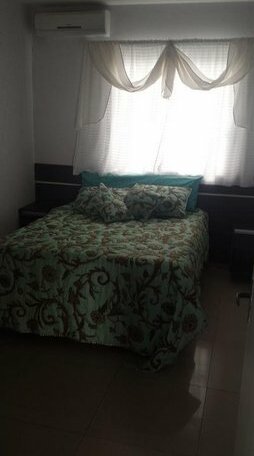 Casa Com Garagem Coberta - Photo4