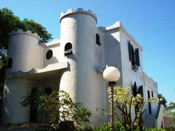 Pousada Castelinho Caioba - Photo2