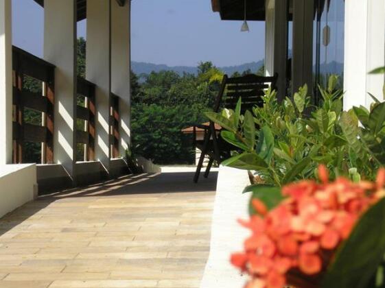 Dom Gambini Parque Hotel - Photo3